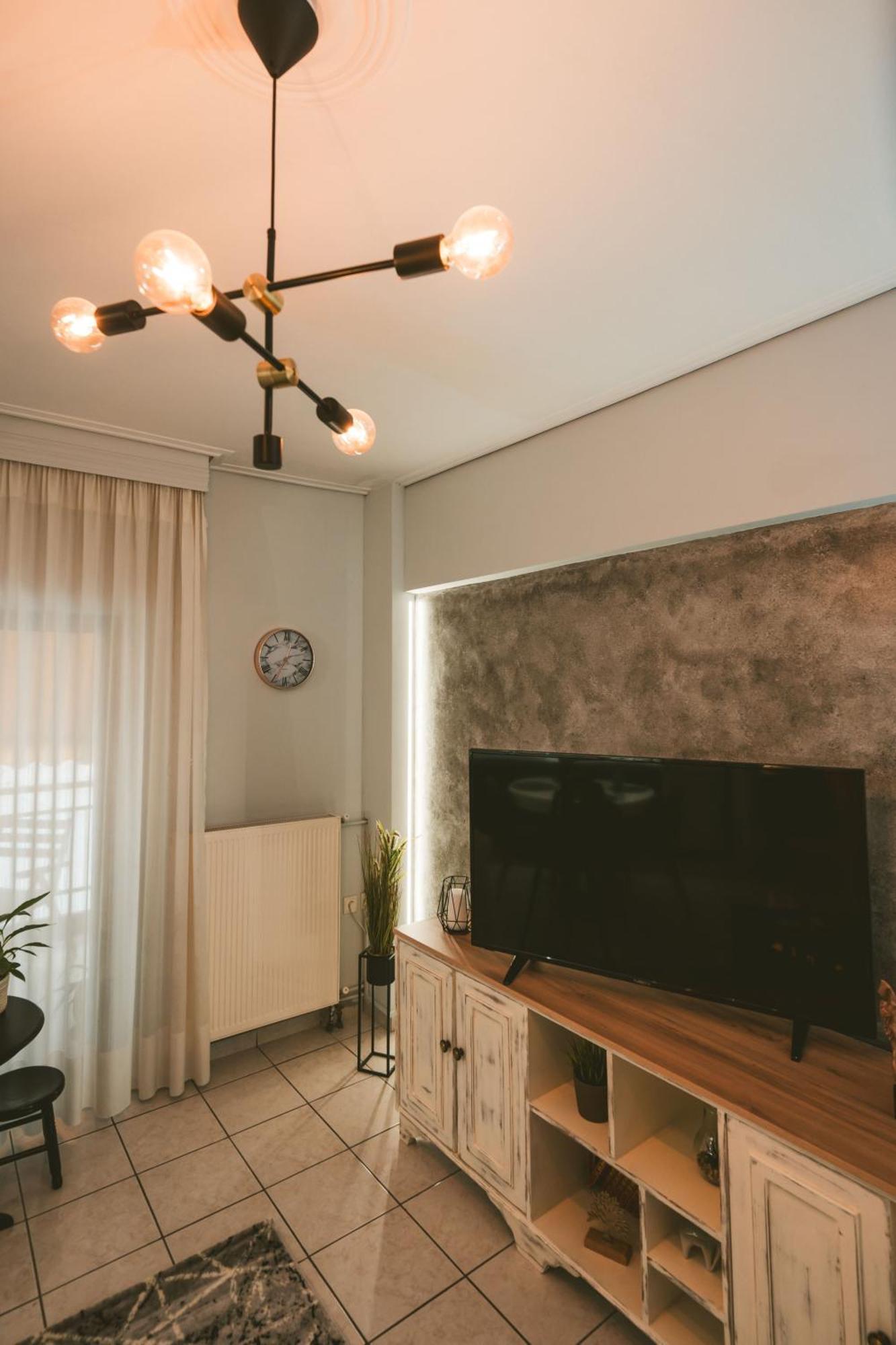 Unique Central Apartment Лариса Экстерьер фото